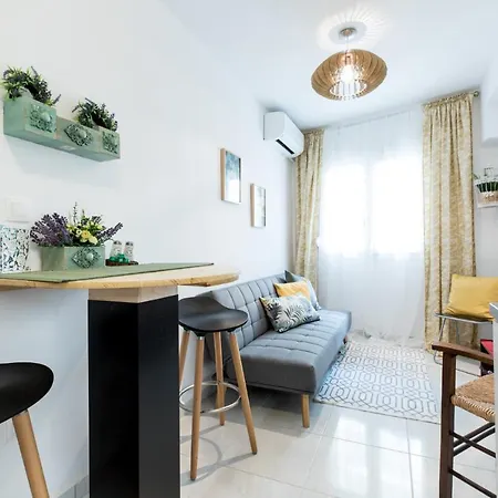 Newly Renovated In Centre 100mbps * Thessaloniki